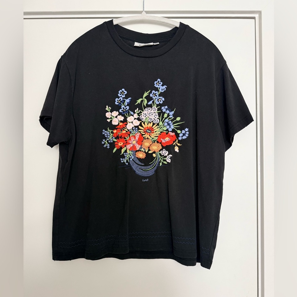 Embroidered Floral Bouquet Graphic Tee - Black